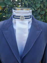 Load image into Gallery viewer, ERA EURO KARA Stock Tie - White pleated satin with navy & crystal trim and brooch
