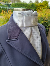 Load image into Gallery viewer, ERA EURO LYNDAL Stock Tie - White satin and silver brocade with brooch