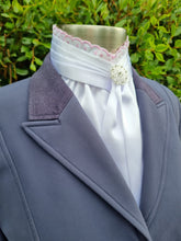Load image into Gallery viewer, EURO BELLE STOCK TIE - White lustre satin with pink & white lace & brooch