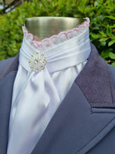 Load image into Gallery viewer, EURO BELLE STOCK TIE - White lustre satin with pink & white lace & brooch