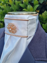 Load image into Gallery viewer, ERA Euro Lyndal Stock Tie - White satin with Rose Gold piping and Rose Gold brooch