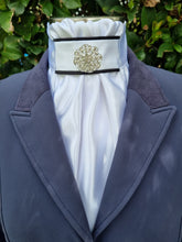 Load image into Gallery viewer, ERA EURO CHARIZE STOCK TIE - White, black piping and silver brooch