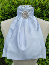 Load image into Gallery viewer, ERA EURO CHEVAL LUSTRE STOCK TIE - White lustre satin with Diore pearl brooch in gold