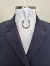 Load image into Gallery viewer, ERA SHARON STOCK TIE - White satin with pleat with Horse Shoe brooch