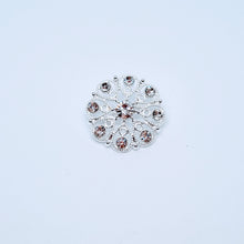 Load image into Gallery viewer, ERA "THE CLASSIC" STOCK TIE - White 100% Cotton with brooch