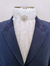 Load image into Gallery viewer, ERA EURO GRACE STOCK TIE - White Chantilly lace with pearl brooch
