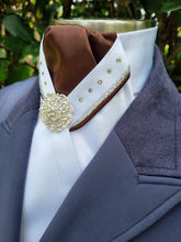 Load image into Gallery viewer, ERA SOPHIE STOCKTIE - White &amp; brown with silver &amp; brown V piping, crystals and silver brooch

