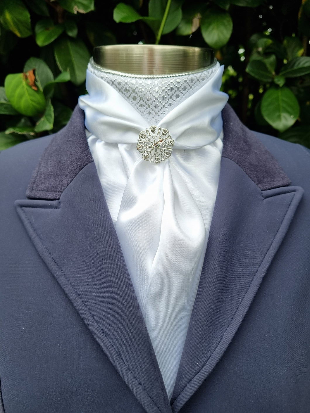 ERA Elle Stock Tie - Soft Ties with silver diamond brocade and Brooch