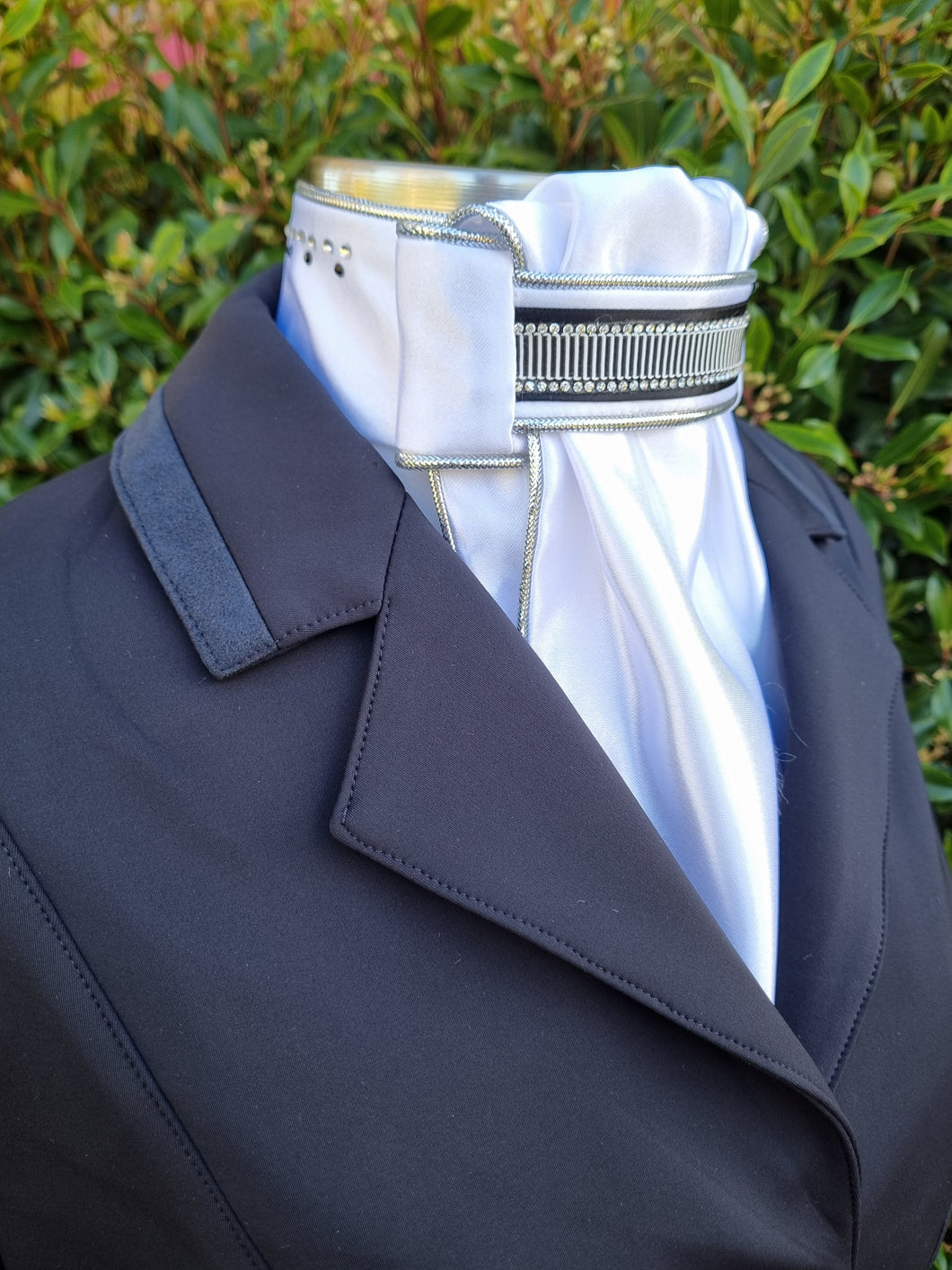 ERA Euro Lyndal Regal Pre-tied Satin Stock Tie - Black & Silver Detail