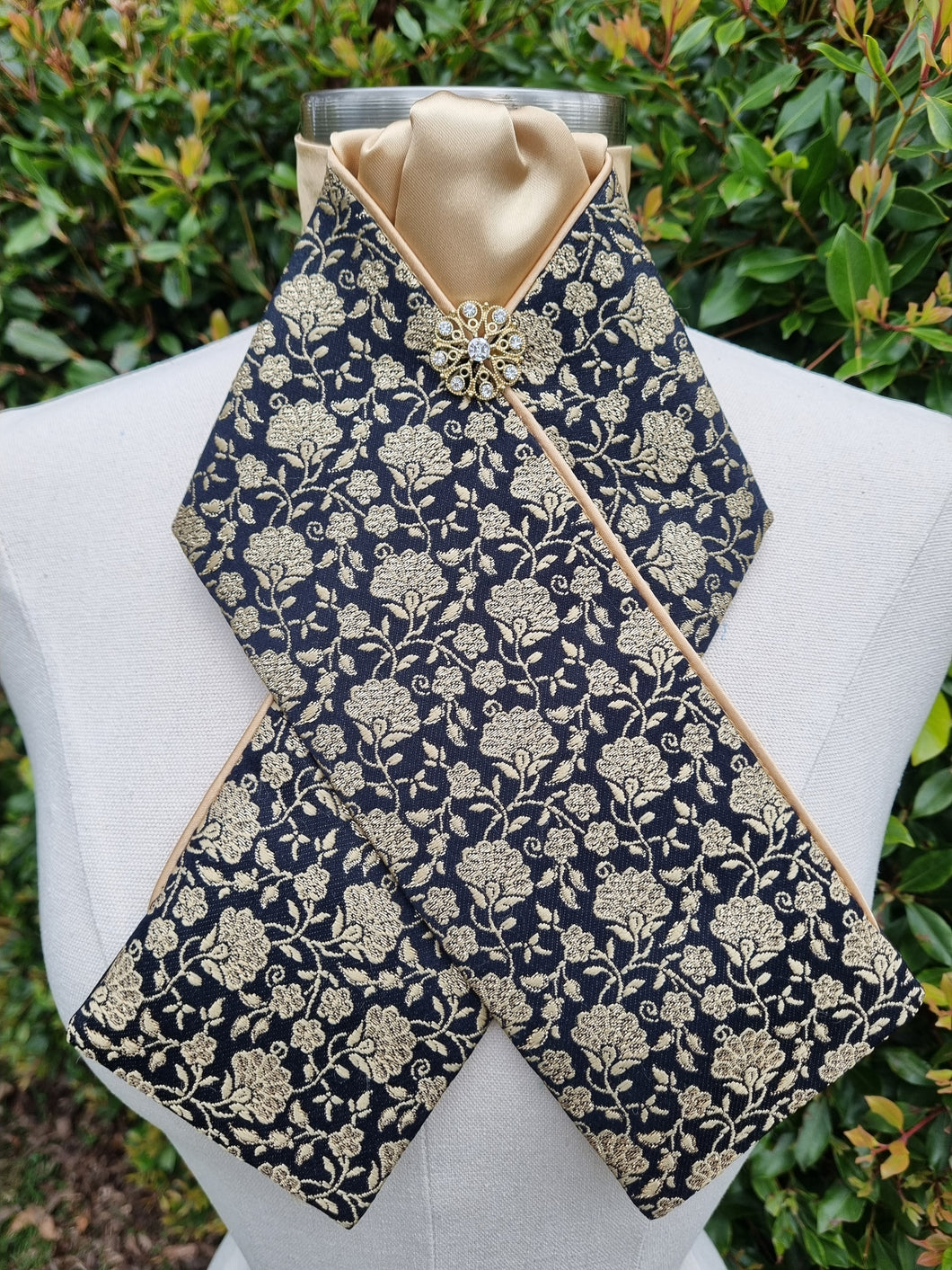 ERA Designer Collection - Pre-tied Stock Tie Plastron Black & Gold Brocade - Lotus
