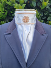 Load image into Gallery viewer, ERA Euro Lyndal Stock Tie - White satin with Rose Gold piping and Rose Gold brooch

