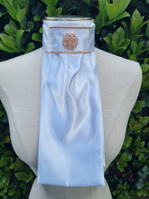 Load image into Gallery viewer, ERA Euro Lyndal Stock Tie - White satin with Rose Gold piping and Rose Gold brooch
