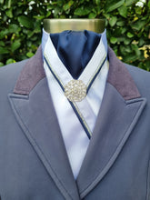 Load image into Gallery viewer, ERA RACHAEL STOCK TIE - White satin, navy centre, navy &amp; metallic silver piping &amp; brooch
