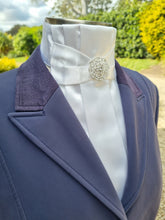 Load image into Gallery viewer, ERA Euro Adeline Stock Tie - Pleated White satin_brooch
