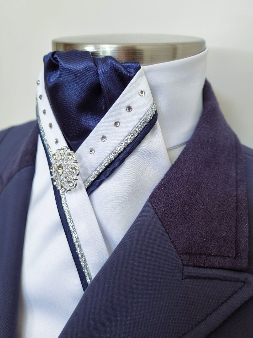 SOPHIE Stock tie - White & navy with silver & navy piping, crystals and silver brooch