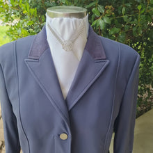 Load and play video in Gallery viewer, ERA VANESSA STOCK TIE - White with crystal V trim and brooch - Silver or Gold

