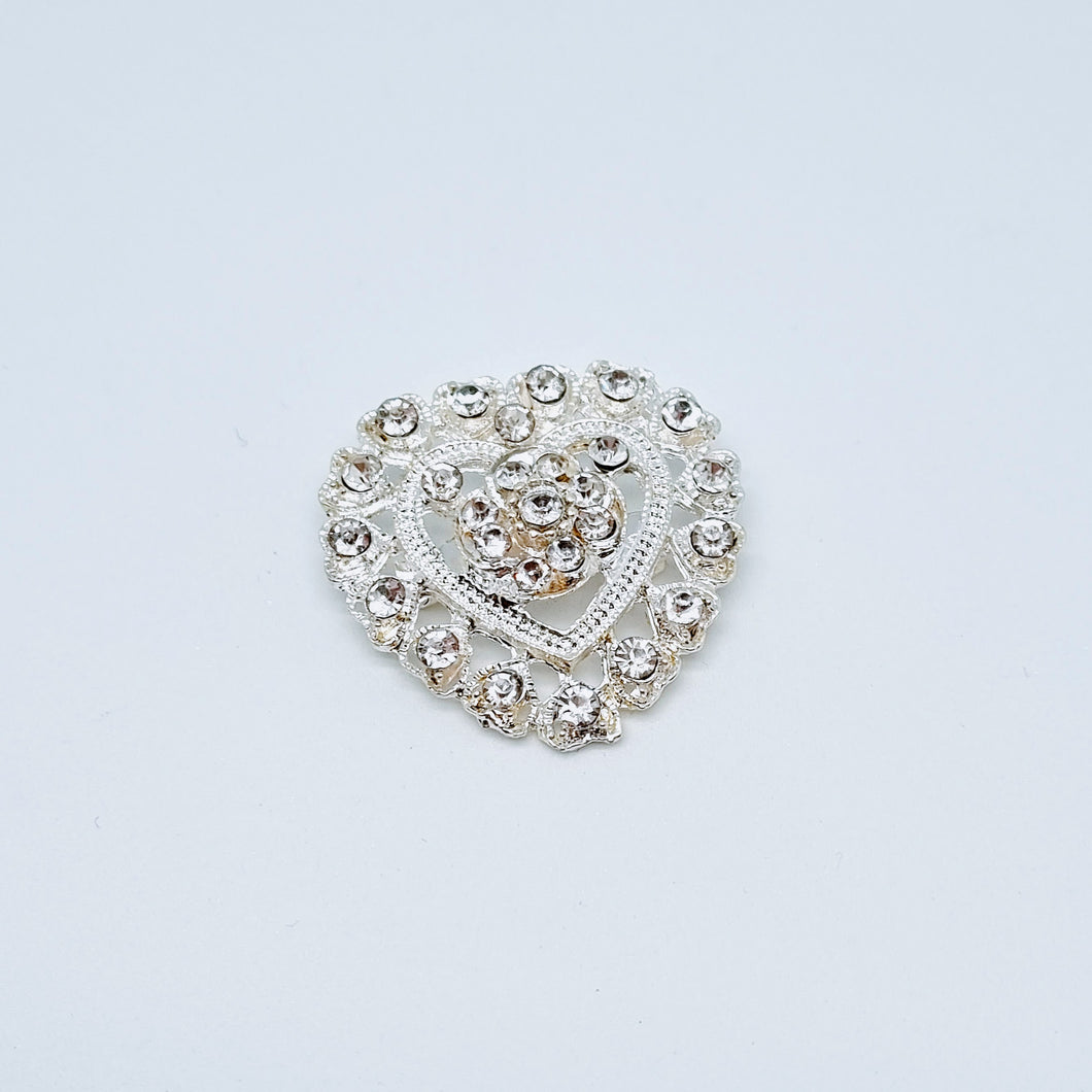 Heart shaped brooch with crystals – Free postage in Australia