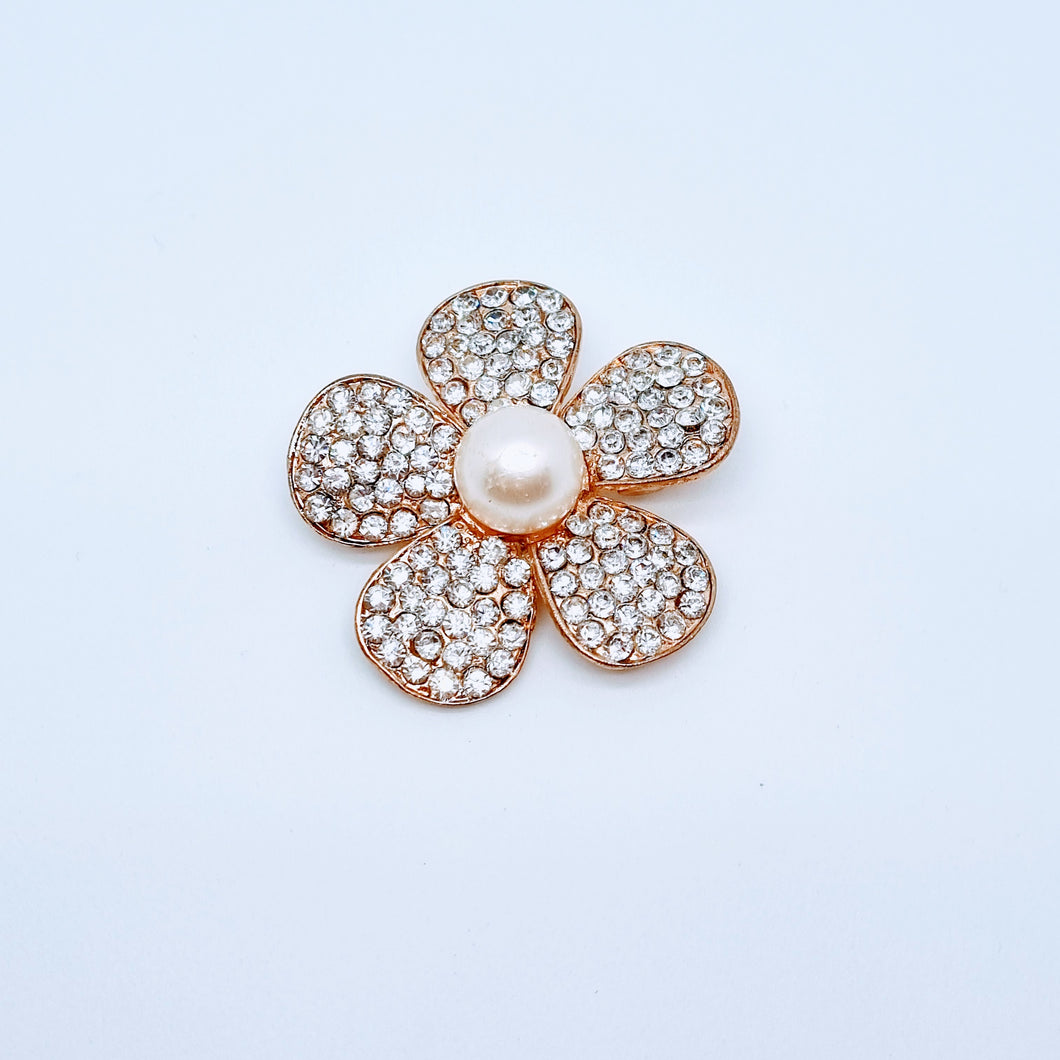 Flower pearl & crystal gold Brooch – Free postage in Australia