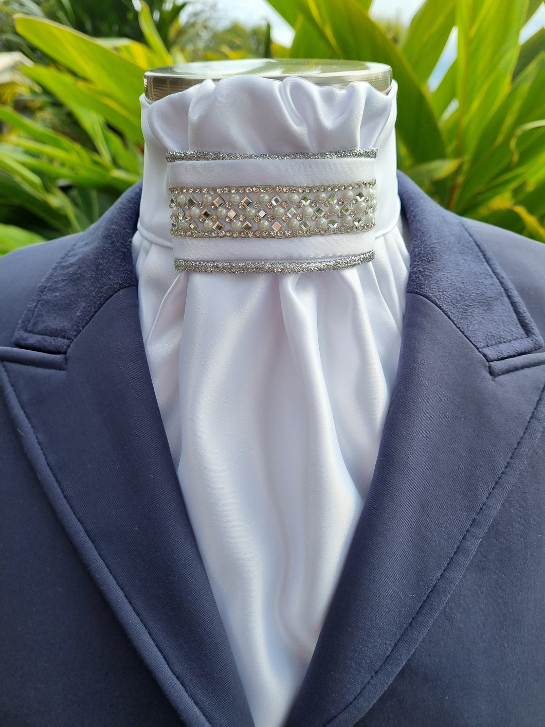 ERA EURO REGAL STOCK TIE - White satin, silver piping, crystal and pearl trim