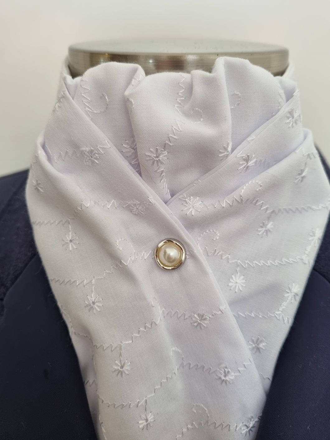 ERA DEB BRODERIE COTTON STOCK TIE - Limited Special Edition - White Broderie cotton with pearl stud pin