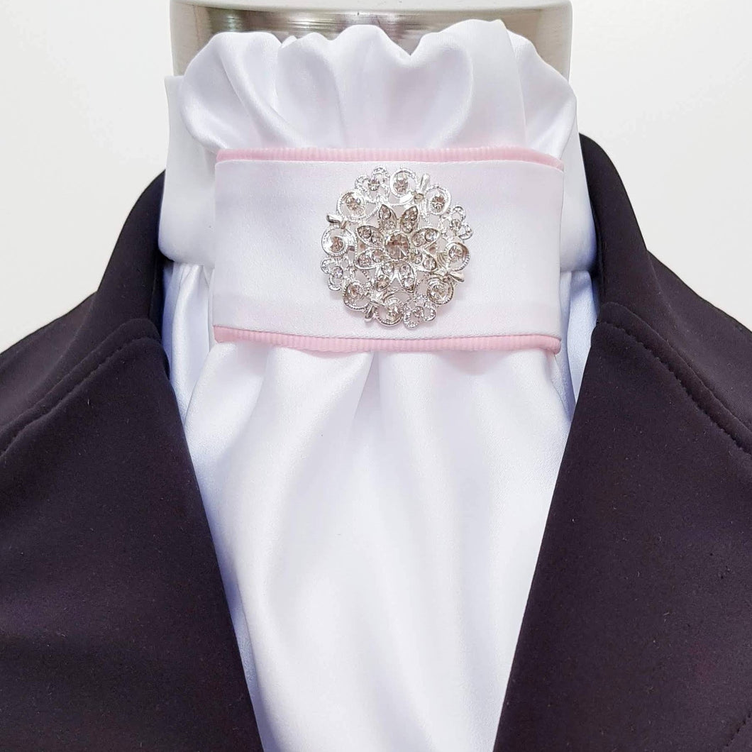 ERA EURO CHARLOTTE STOCK TIE - White satin, pale pink piping and silver brooch