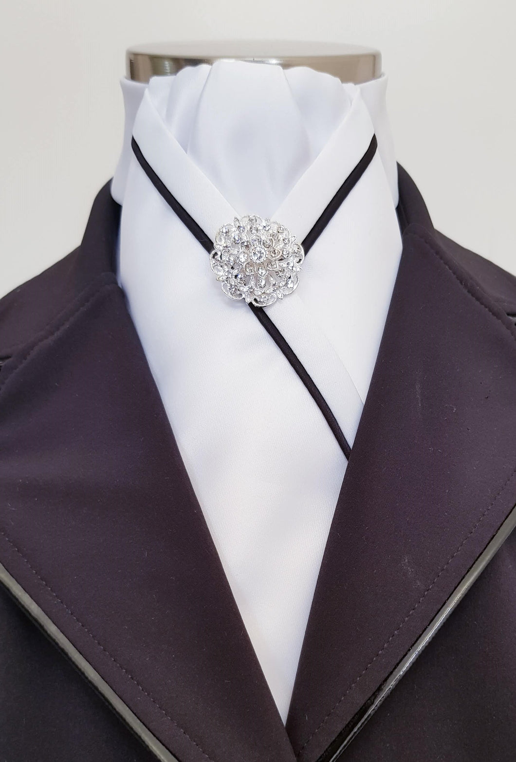 ERA KATE STOCK TIE - White satin, black piping & silver brooch