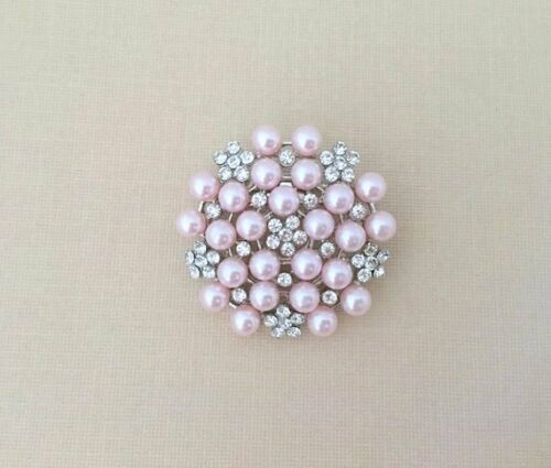 Pale pink pearl brooch with crystals - Free postage in Australia